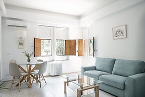 Euphorbia Apartments