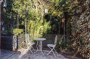 Euphorbia Apartments