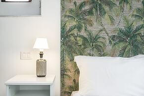 Euphorbia Apartments