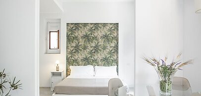 Euphorbia Apartments