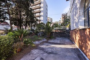 Euphorbia Apartments