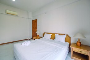 Spacious and Strategic 3BR Kondominium Juanda Apartment