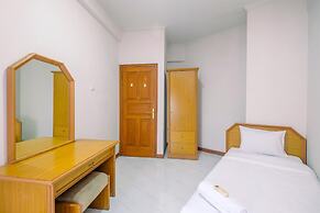 Spacious and Strategic 3BR Kondominium Juanda Apartment