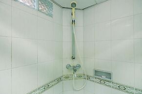 Spacious and Strategic 3BR Kondominium Juanda Apartment