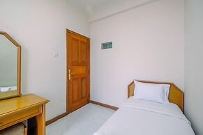 Spacious and Strategic 3BR Kondominium Juanda Apartment