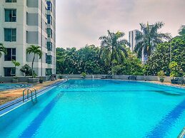 Spacious and Strategic 3BR Kondominium Juanda Apartment