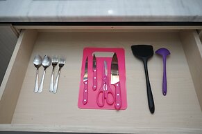 Cozy and Luxury 1BR Apartment at Scientia Residence