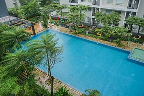 Cozy and Luxury 1BR Apartment at Scientia Residence