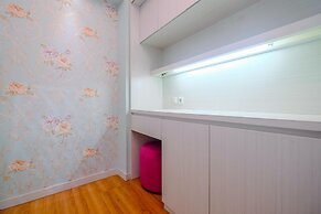 Cozy Stay 2BR Bassura City Apartment