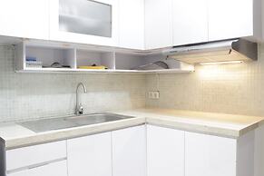 Best Location 2BR Tamansari La Grande Apartment