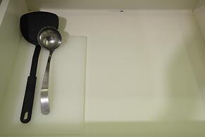 Elegant and Comfy Studio Amethyst Apartment