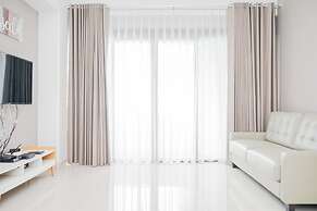 Highest Value 3BR Kondominium Golf Karawaci Apartment