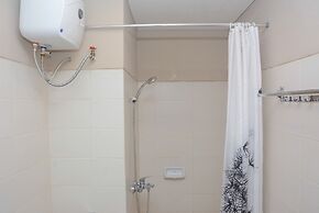 Warm and Cozy 2BR Apartment Woodland Park Residence