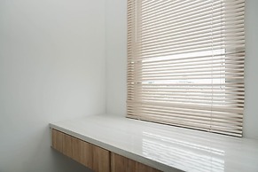 Comfort Studio Emerald Bintaro Apartment near British School