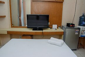 Comfort and Modern Studio Tifolia Apartment