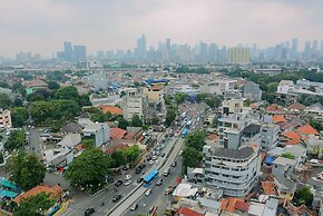 Comfort 1BR with Study Room Menteng Square Apartment