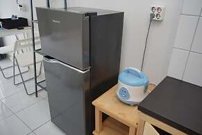 Emerald Bintaro Studio Apartment near British School