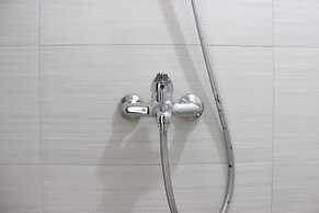 Homey 3BR Apartment at Gateway Pasteur near Exit Toll