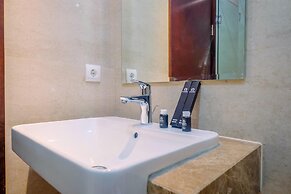 Warm and Cozy Studio Room at Menteng Park Apartment