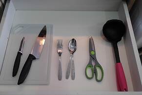 Warm and Cozy Studio Room at Menteng Park Apartment