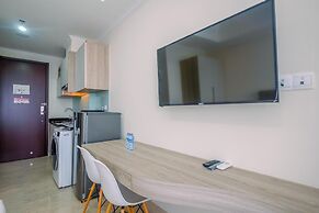 Warm and Cozy Studio Room at Menteng Park Apartment