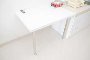 Comfy 2BR Apartment at Parkland Avenue