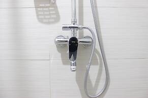 Deluxe & Cozy 3BR at Gateway Pasteur Apartment