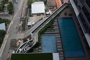 Modern 1BR at Ciputra World 2 Apartment