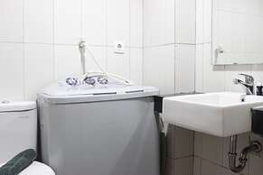 Bright Studio Room at Dago Suites Apartment near ITB