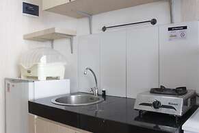 Bright Studio Room at Dago Suites Apartment near ITB