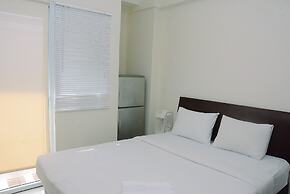 Comfort Studio at Green Pramuka Apartment near Shopping Center