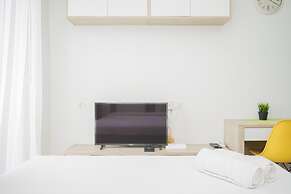 Comfort and Minimalist Studio Apartment at Springwood Residence