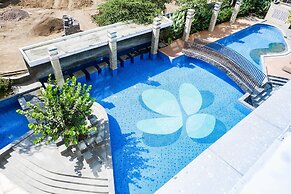 Spacious Studio Room Apartment at Grand Sungkono Lagoon