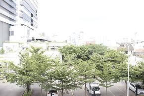 Zest Studio Semi Apartment at The Lodge Paskal near BINUS University