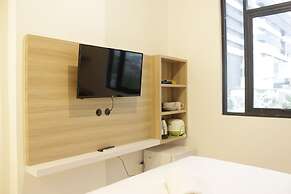 Zest Studio Semi Apartment at The Lodge Paskal near BINUS University