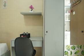 Comfort and Strategic Studio Apartment Margonda Residence 2 near UI