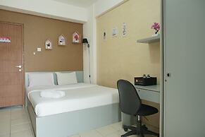 Comfort and Strategic Studio Apartment Margonda Residence 2 near UI