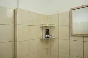 Comfort and Strategic Studio Apartment Margonda Residence 2 near UI