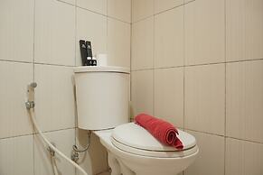 Cozy and Strategic Place Studio at Margonda Residence 4 Apartment