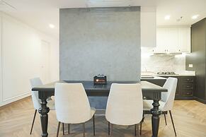 Luxurious 2BR Apartment at Casa Grande Residence