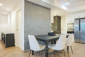 Luxurious 2BR Apartment at Casa Grande Residence