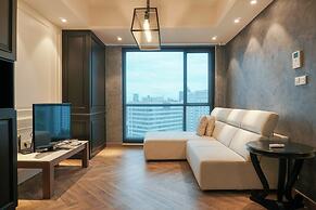 Luxurious 2BR Apartment at Casa Grande Residence