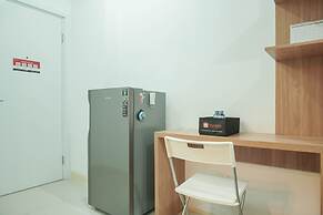 Lovely and Strategic Studio at Green Pramuka Apartment