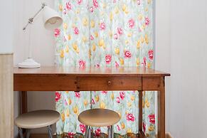 Lovely Studio Apartment M-Town Residence near Summarecon Mall