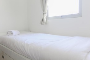 Comfortable 2BR at Emerald Bintaro Apartment
