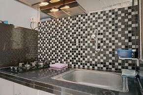 Comfortable 2BR Apartment at Kebagusan City