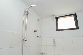 Comfortable 2BR Apartment at Kebagusan City