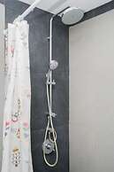 Comfort 2BR Paddington Heights Apartment