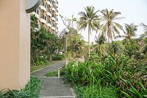 Homey and Cozy Living Studio at Margonda Residence 2 Apartment