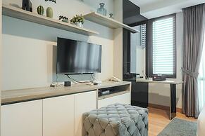 Luxurious Studio at Capitol Suites Apartment